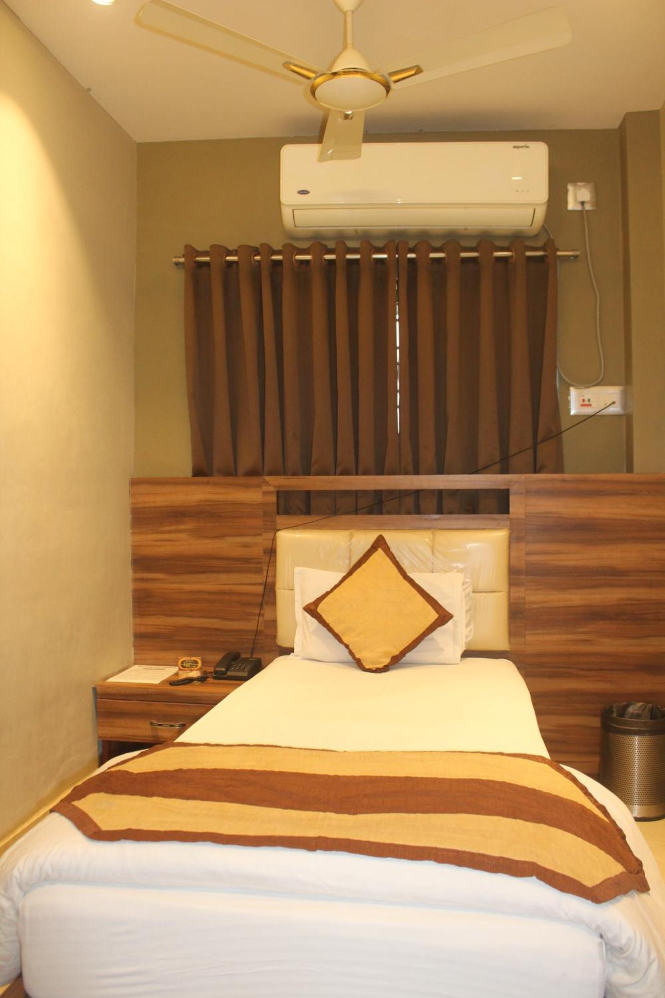 Hotel Oishi Plaza Mukutmanipur Exteriér fotografie