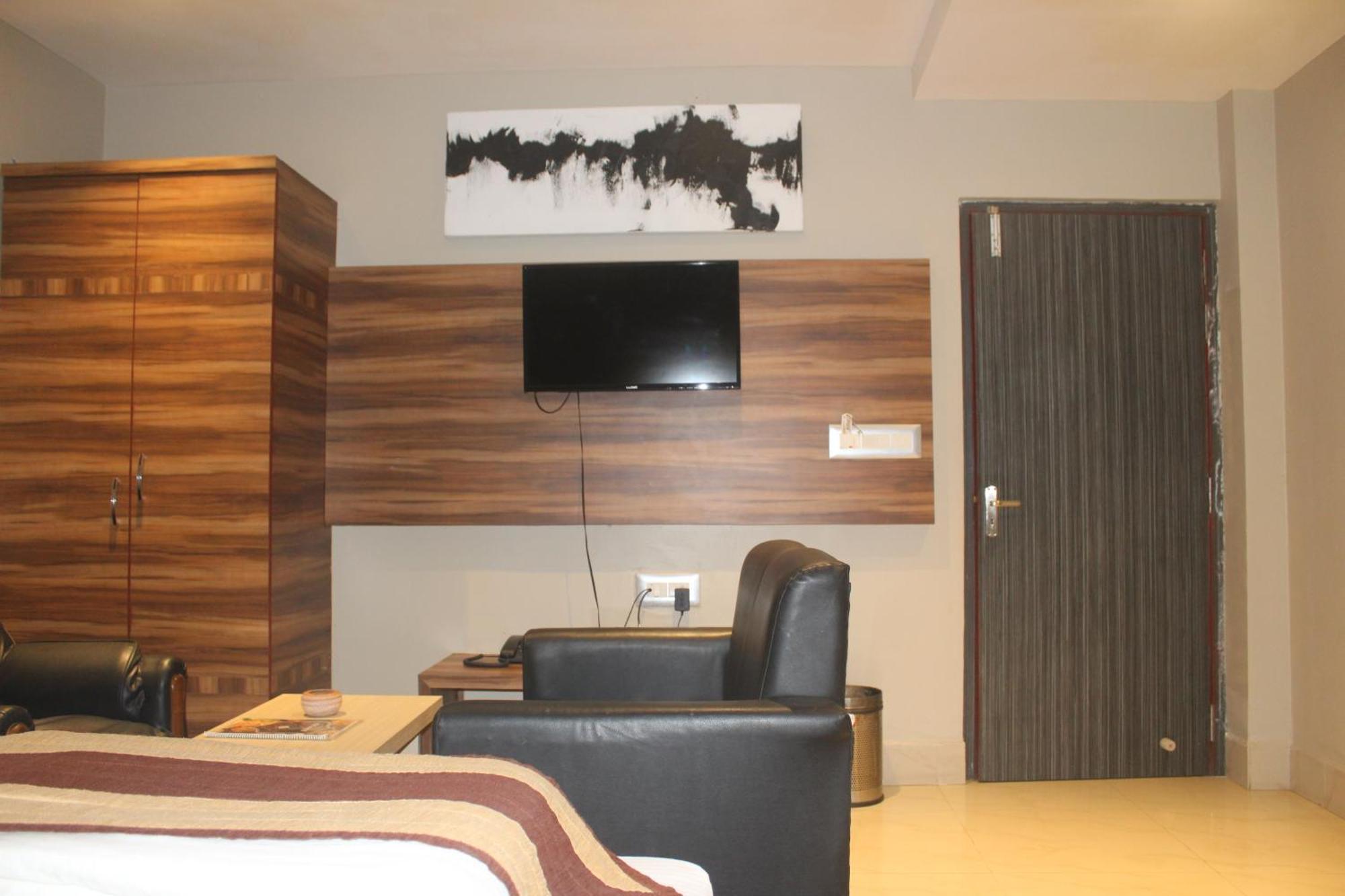 Hotel Oishi Plaza Mukutmanipur Exteriér fotografie